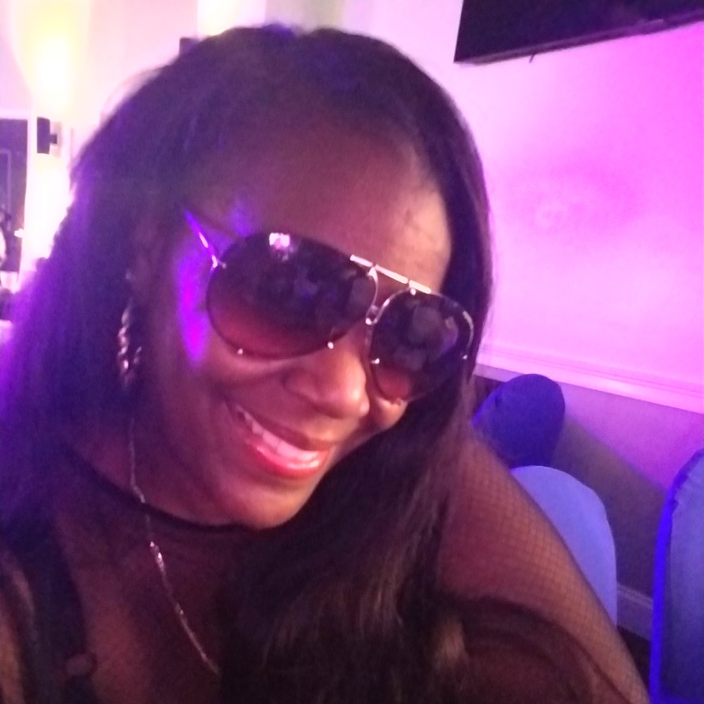 Meet your Posher, Sheanee